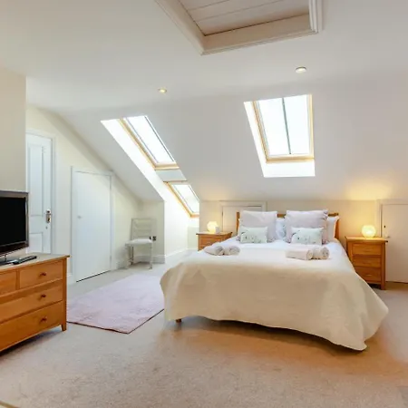 4 Bed In Oc-s36004 Holiday home Hawes