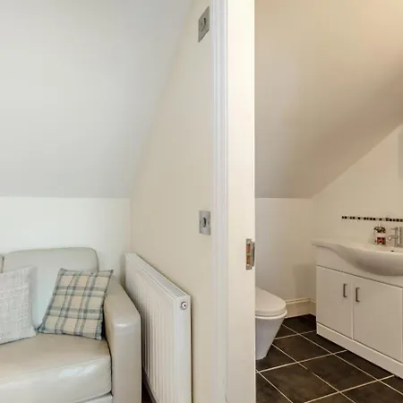 Holiday home 4 Bed In Oc-s36004