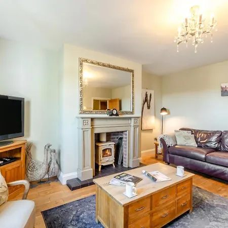 4 Bed In Oc-s36004