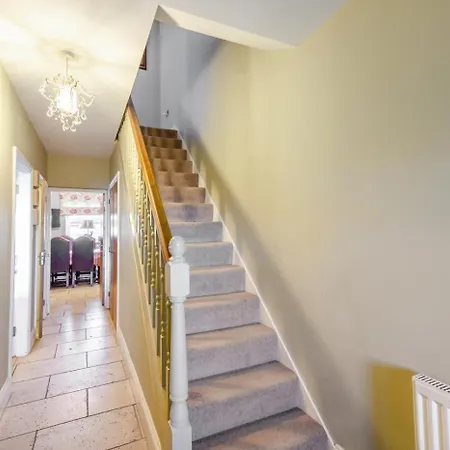 4 Bed In Oc-s36004 Dom wakacyjny *